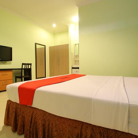 Reddoorz Plus @ Taman Siswa 2 Yogyakarta Exterior photo